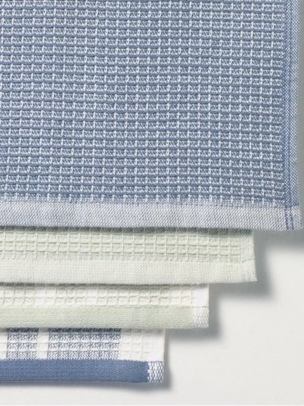 Waffle Weave Wash Cloth Towel Set in Blue and Cream 12”